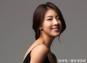 明星谦卑,从璀璨星途到谦逊人生